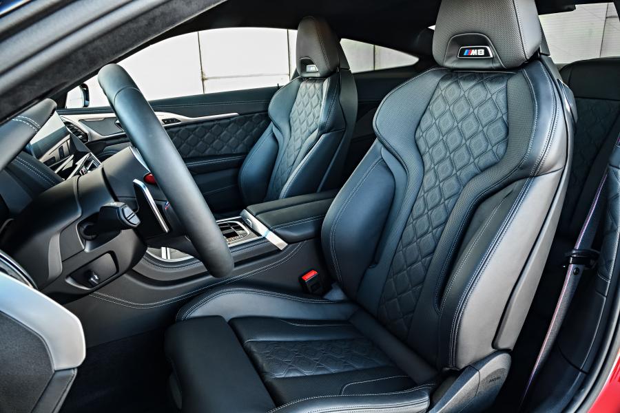 Интерьер BMW M8 Competition Coupe (F92) 2019 года  (WW) (фото 99 из 126)
